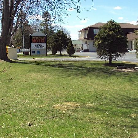 Twin Peaks Motel Napanee Εξωτερικό φωτογραφία