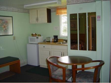 Twin Peaks Motel Napanee Δωμάτιο φωτογραφία